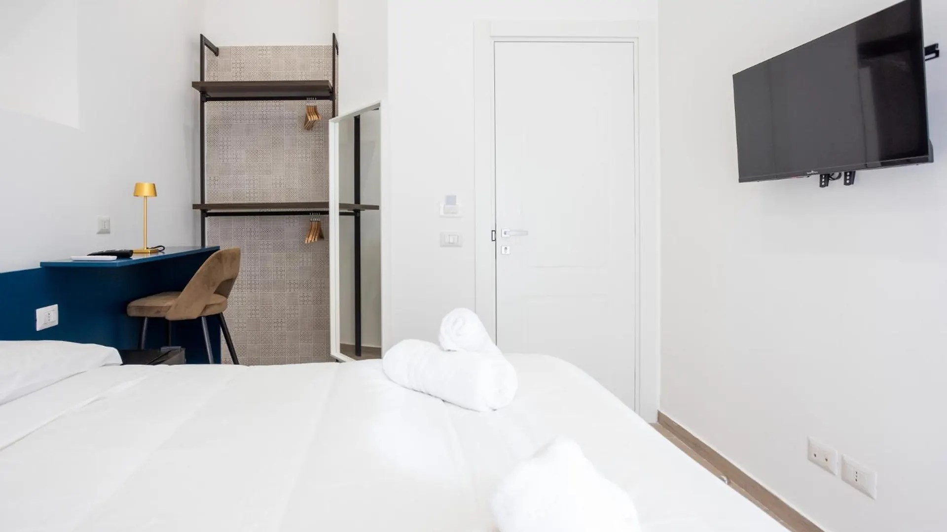 Palazzo Pepe Apartment Naples 0*,
